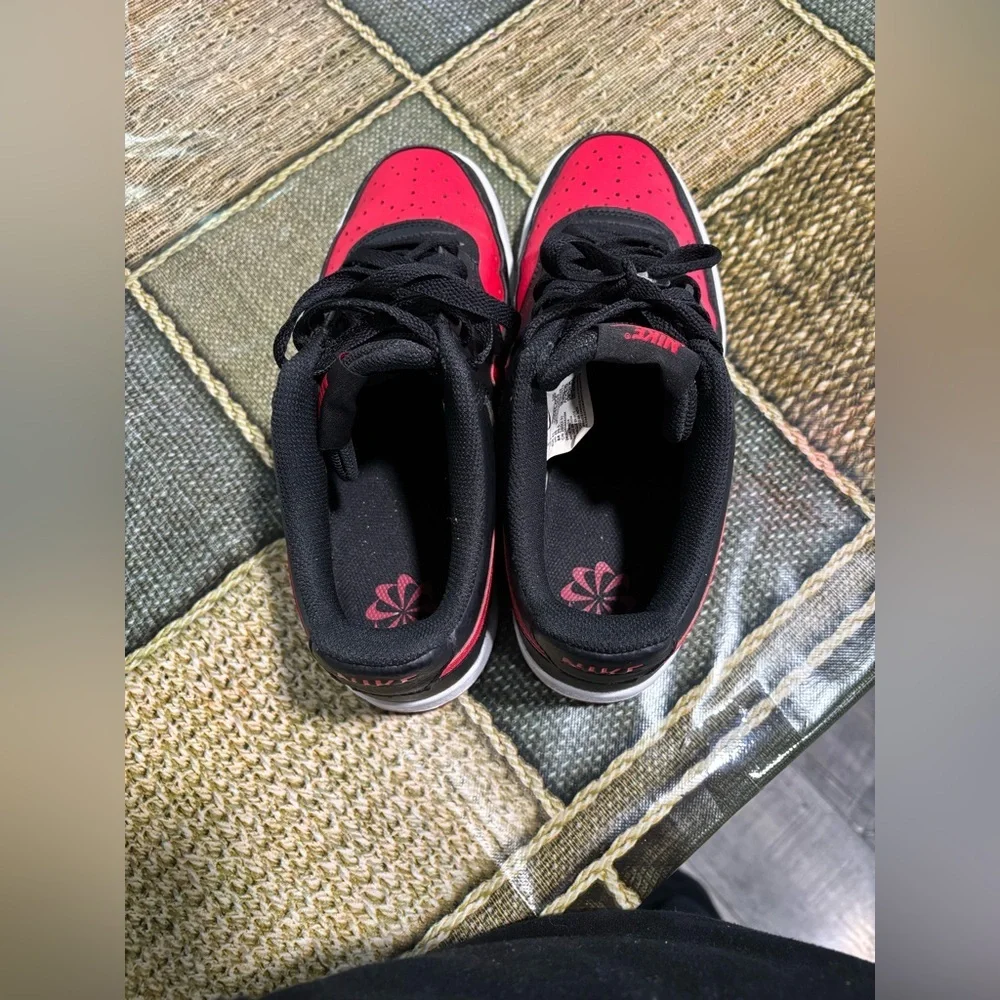 Nike Black Sneakers with Swoosh - Picture 4 of 6